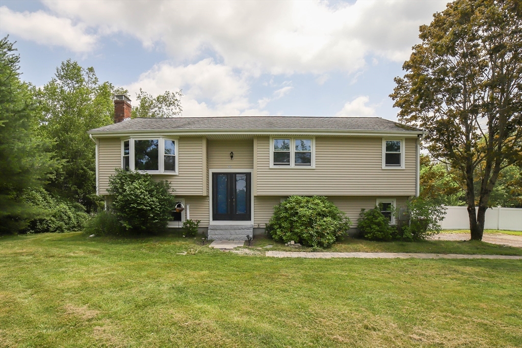 150 Federal Hill Road, Oxford, Massachusetts, 4 Bedrooms Bedrooms, 8 Rooms Rooms,2 BathroomsBathrooms,Residential,For Sale,Federal Hill Road,73400297