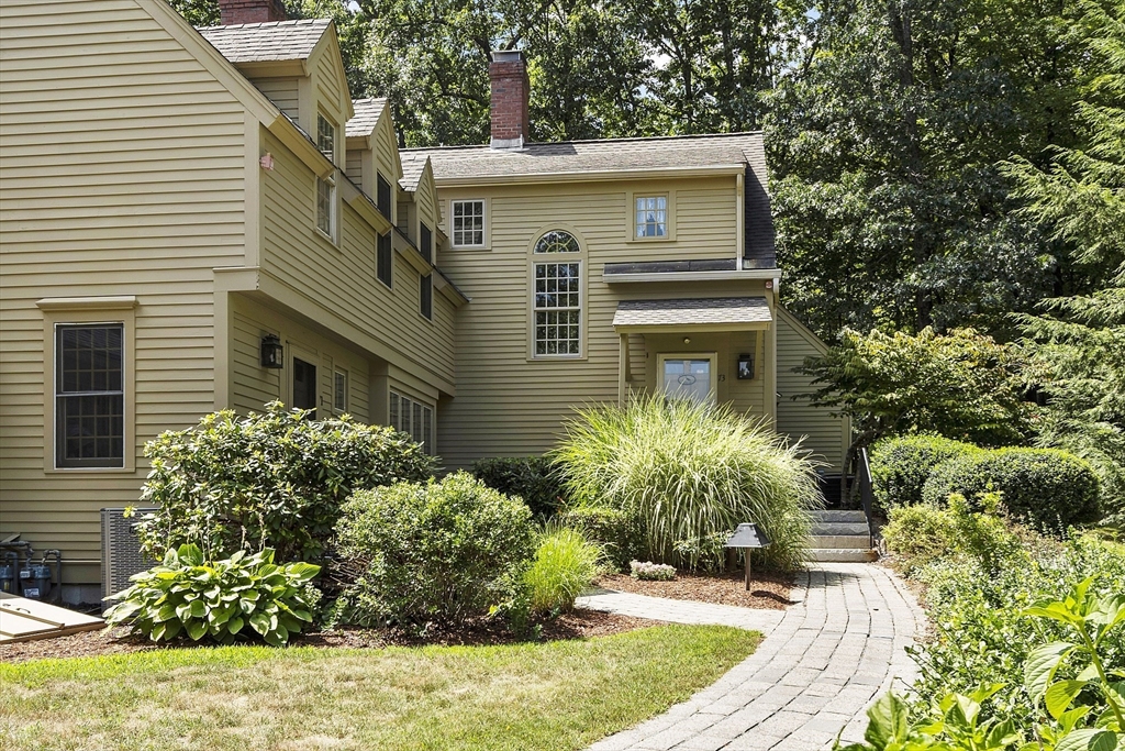 73 Royal Fern Dr, Lunenburg, Massachusetts, 2 Bedrooms Bedrooms, 8 Rooms Rooms,2.5 BathroomsBathrooms,Residential,For Sale,Royal Fern Dr,73421736