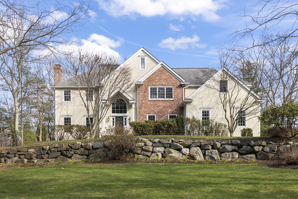 4 Kato Summit, Sudbury, Massachusetts, 4 Bedrooms Bedrooms, 11 Rooms Rooms,3.5 BathroomsBathrooms,Residential,For Sale,Kato Summit,73434697