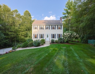 21 Conservation Dr, Douglas, Massachusetts, 3 Bedrooms Bedrooms, 6 Rooms Rooms,2.5 BathroomsBathrooms,Residential,For Sale,Conservation Dr,73427968