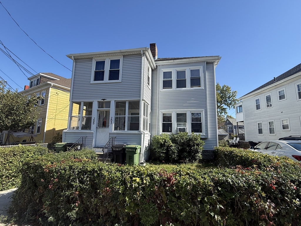 203 Boylston, Watertown, Massachusetts, 2 Bedrooms Bedrooms, 5 Rooms Rooms,1 BathroomBathrooms,Residential Lease,For Rent,Boylston,73439868
