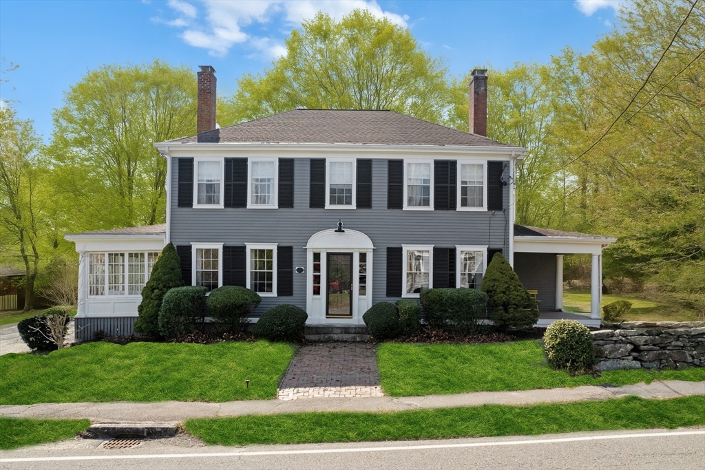 15 North Main Street, Freetown, Massachusetts, 4 Bedrooms Bedrooms, 11 Rooms Rooms,2 BathroomsBathrooms,Residential,For Sale,North Main Street,73359470