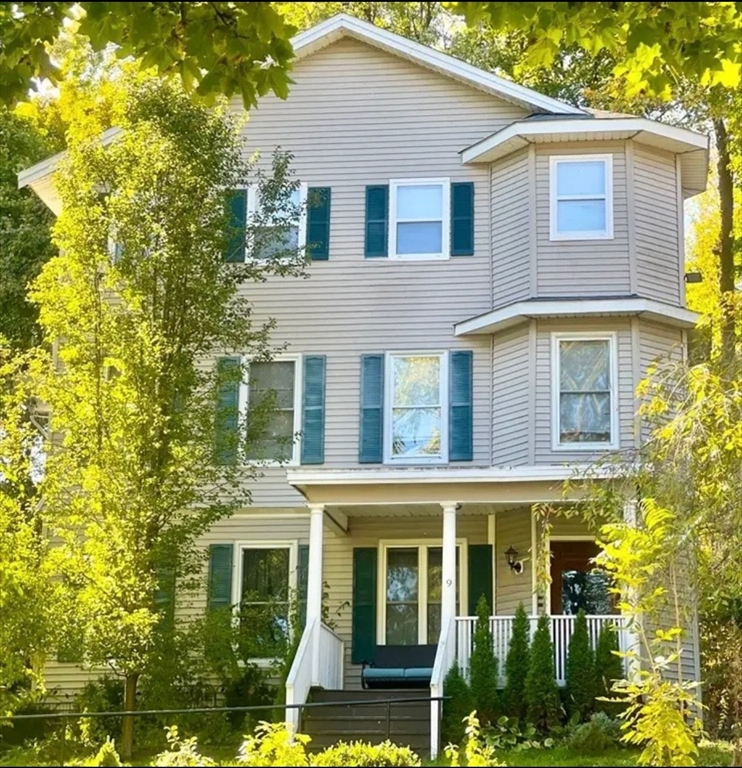 9 Circuit E, Worcester, Massachusetts, 3 Bedrooms Bedrooms, 7 Rooms Rooms,1 BathroomBathrooms,Residential Lease,For Rent,Circuit E,73408951