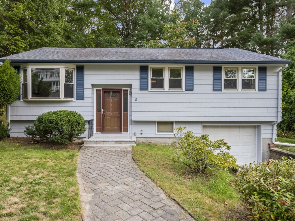 12 Pinetree Rd, Billerica, Massachusetts, 3 Bedrooms Bedrooms, 5 Rooms Rooms,1 BathroomBathrooms,Residential,For Sale,Pinetree Rd,73433223