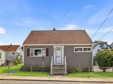 37 Halliday St, Boston, Massachusetts, 3 Bedrooms Bedrooms, 5 Rooms Rooms,1.5 BathroomsBathrooms,Residential,For Sale,Halliday St,73288805