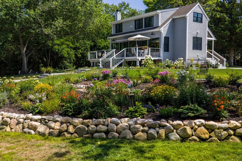 5 Franks Way, Wareham, Massachusetts, 4 Bedrooms Bedrooms, 8 Rooms Rooms,3.5 BathroomsBathrooms,Residential,For Sale,Franks Way,73417827