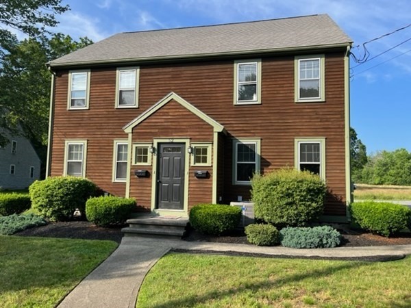 52 Collins Street, Danvers, Massachusetts, 2 Bedrooms Bedrooms, 5 Rooms Rooms,1.5 BathroomsBathrooms,Residential Lease,For Rent,Collins Street,73433538