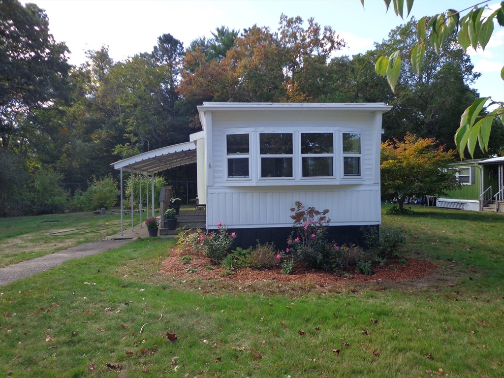 6 Deerhill Lane, Plymouth, Massachusetts, 2 Bedrooms Bedrooms, 5 Rooms Rooms,1 BathroomBathrooms,Residential,For Sale,Deerhill Lane,73443929