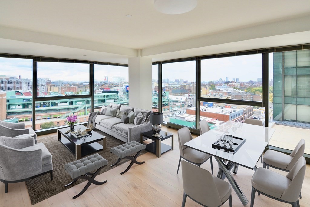 1282 Boylston St, Boston, Massachusetts, 2 Bedrooms Bedrooms, 5 Rooms Rooms,2 BathroomsBathrooms,Residential Lease,For Rent,Boylston St,73443934