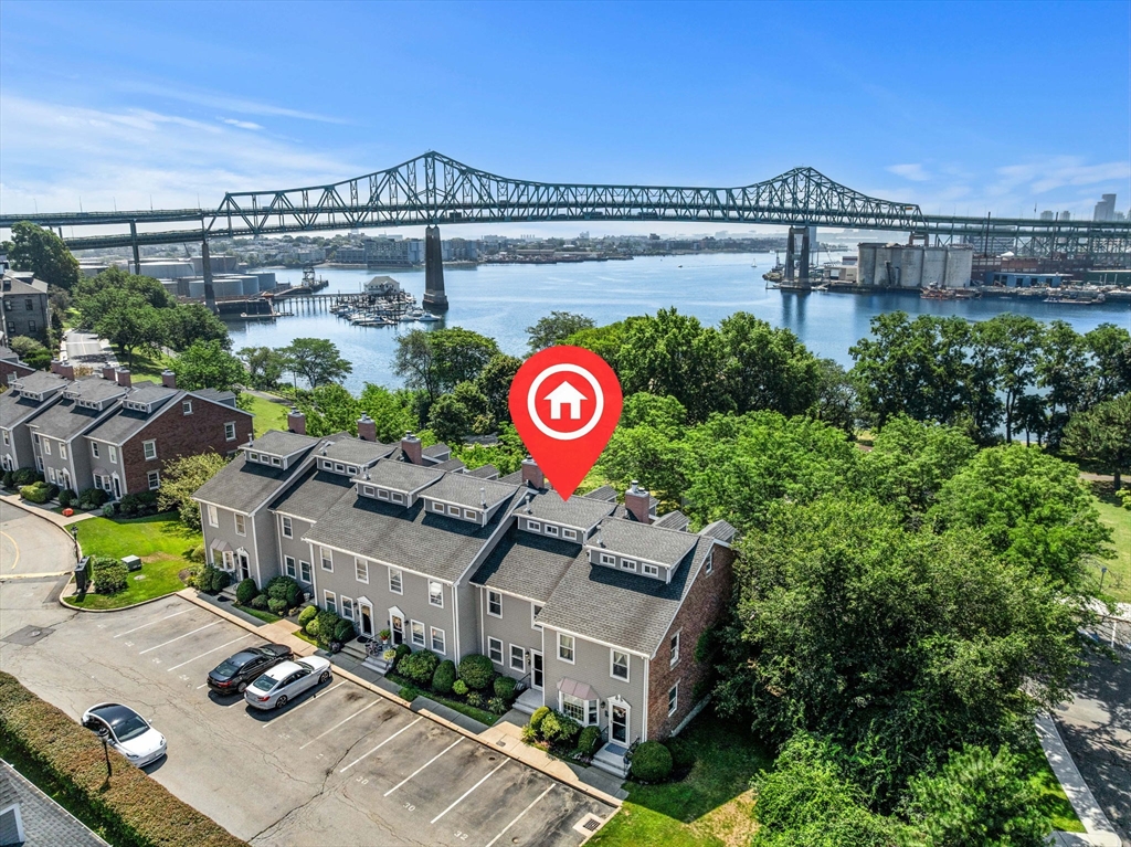 30 Breakwater Cv, Chelsea, Massachusetts, 3 Bedrooms Bedrooms, 6 Rooms Rooms,2.5 BathroomsBathrooms,Residential Lease,For Rent,Breakwater Cv,73434116