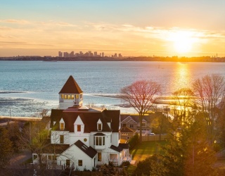 9 Little Nahant Rd, Nahant, Massachusetts, 8 Bedrooms Bedrooms, 18 Rooms Rooms,6.5 BathroomsBathrooms,Residential,For Sale,Little Nahant Rd,73444398