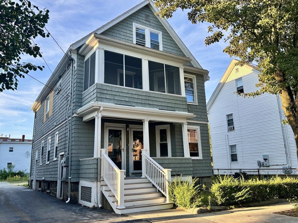 111-111A Adams St, Malden, Massachusetts, 1 Bedroom Bedrooms, 4 Rooms Rooms,1 BathroomBathrooms,Residential Lease,For Rent,Adams St,73423191