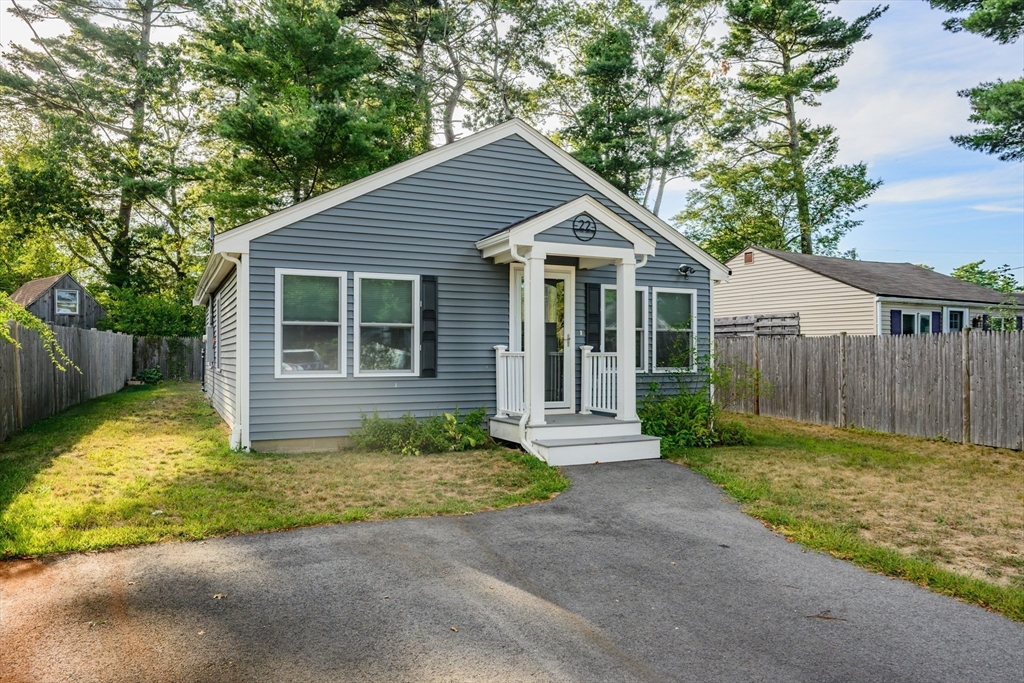 22 Crystal Lake Dr, Carver, Massachusetts, 2 Bedrooms Bedrooms, 5 Rooms Rooms,2 BathroomsBathrooms,Residential,For Sale,Crystal Lake Dr,73425767