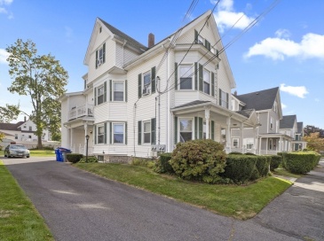 8 Bradford St, Taunton, Massachusetts, 8 Bedrooms Bedrooms, 14 Rooms Rooms,3 BathroomsBathrooms,Residential Income,For Sale,Bradford St,73432293