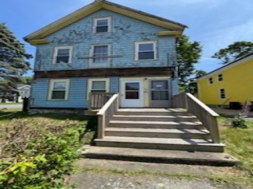 99 Beacon St, Boston, Massachusetts, 4 Bedrooms Bedrooms, 11 Rooms Rooms,2 BathroomsBathrooms,Residential Income,For Sale,Beacon St,73424140