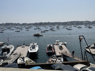 8 Ferry Lane, Marblehead, Massachusetts, 2 Bedrooms Bedrooms, 4 Rooms Rooms,1 BathroomBathrooms,Residential Lease,For Rent,Ferry Lane,73417999