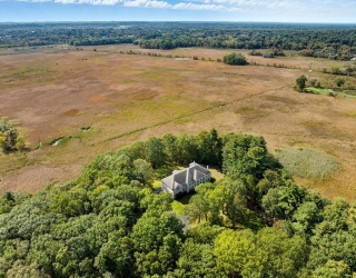 11 Elizabeth Way, Lynnfield, Massachusetts, 6 Bedrooms Bedrooms, 12 Rooms Rooms,7 BathroomsBathrooms,Residential,For Sale,Elizabeth Way,73444637