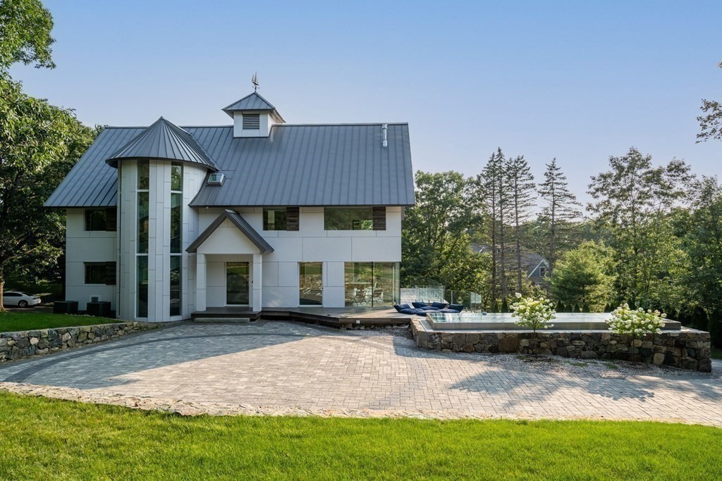 30 Whipple Road, Lexington, Massachusetts, 5 Bedrooms Bedrooms, 11 Rooms Rooms,6 BathroomsBathrooms,Residential Lease,For Rent,Whipple Road,73444664