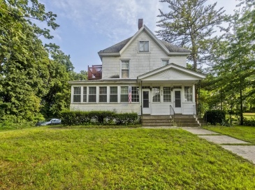 676 Front, Chicopee, Massachusetts, 5 Bedrooms Bedrooms, 15 Rooms Rooms,5 BathroomsBathrooms,Residential Income,For Sale,Front,73416123