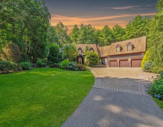 5A Valley Road, Dover, Massachusetts, 5 Bedrooms Bedrooms, 14 Rooms Rooms,5 BathroomsBathrooms,Residential,For Sale,Valley Road,73416948