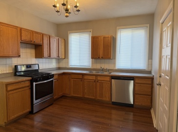 231 Allen Street, New Bedford, Massachusetts, 2 Bedrooms Bedrooms, 5 Rooms Rooms,1 BathroomBathrooms,Residential Lease,For Rent,Allen Street,73444994