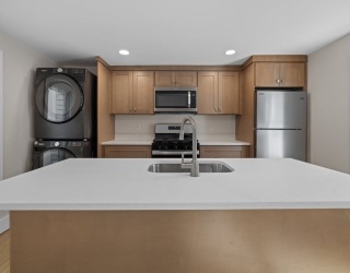 40 Cedar St, Wellesley, Massachusetts, 2 Bedrooms Bedrooms, 4 Rooms Rooms,1 BathroomBathrooms,Residential Lease,For Rent,Cedar St,73444978