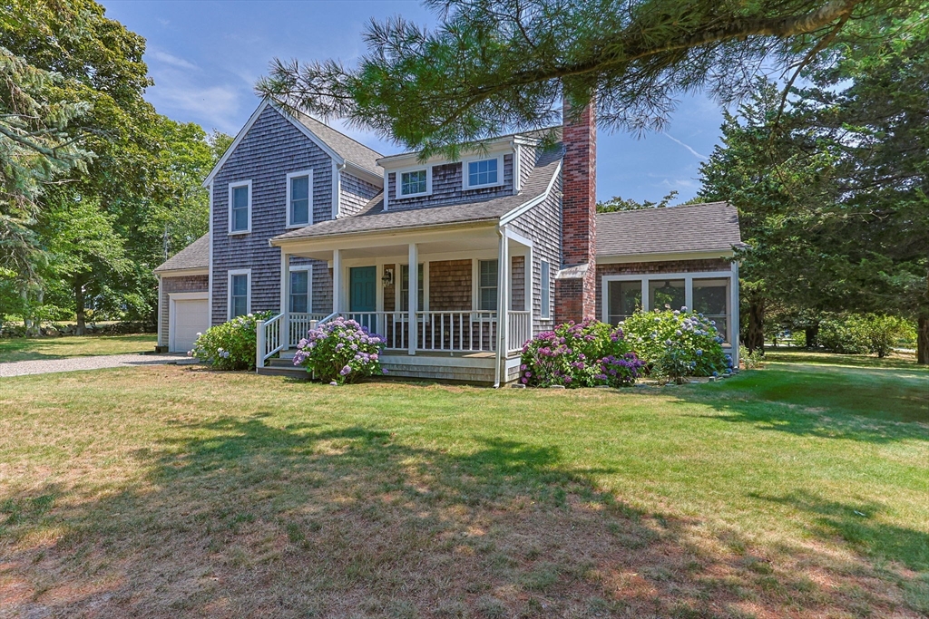 11 Cedar Land Rd, Orleans, Massachusetts, 3 Bedrooms Bedrooms, 6 Rooms Rooms,2.5 BathroomsBathrooms,Residential,For Sale,Cedar Land Rd,73416387