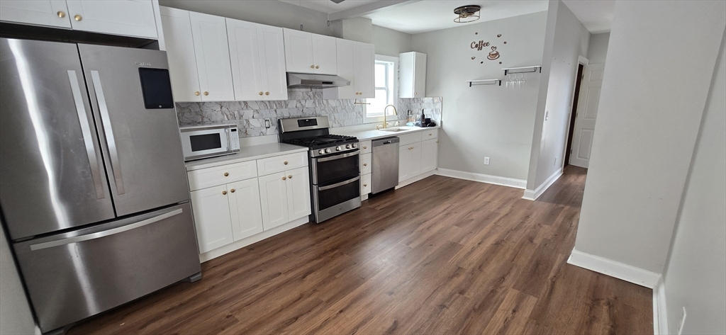 157 Earle St., Fall River, Massachusetts, 2 Bedrooms Bedrooms, 5 Rooms Rooms,1 BathroomBathrooms,Residential Lease,For Rent,Earle St.,73428854