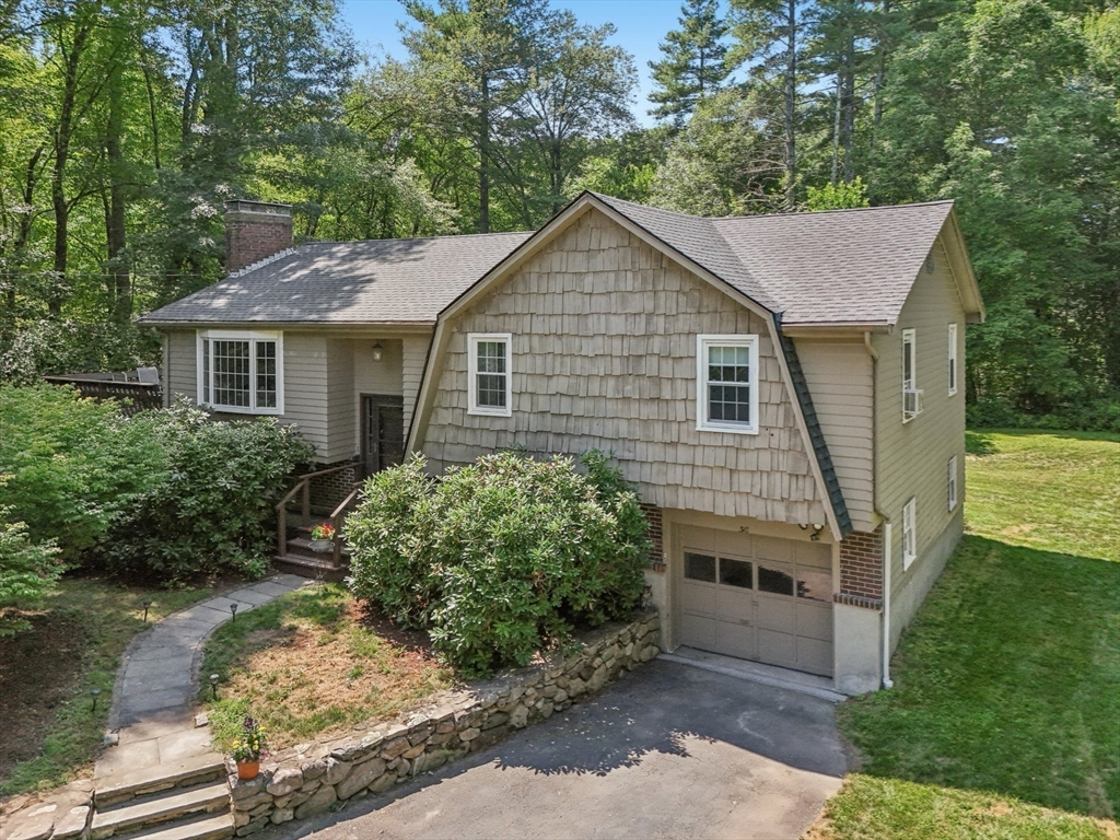 318 Harvard Rd, Stow, Massachusetts, 3 Bedrooms Bedrooms, 8 Rooms Rooms,2 BathroomsBathrooms,Residential,For Sale,Harvard Rd,73418015