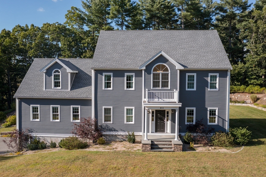 455 Broadway, Hanover, Massachusetts, 4 Bedrooms Bedrooms, 9 Rooms Rooms,2.5 BathroomsBathrooms,Residential,For Sale,Broadway,73426729