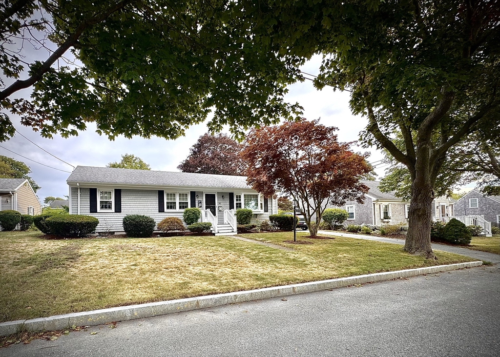 342 Bream Street, New Bedford, Massachusetts, 3 Bedrooms Bedrooms, 6 Rooms Rooms,1 BathroomBathrooms,Residential,For Sale,Bream Street,73428769