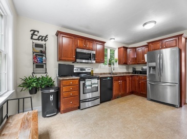 55 Edge Hill Dr, Bridgewater, Massachusetts, 2 Bedrooms Bedrooms, 6 Rooms Rooms,1.5 BathroomsBathrooms,Residential,For Sale,Edge Hill Dr,73396149 55 Edge Hill Dr, Bridgewater, Massachusetts, 2 Bedrooms Bedrooms, 6 Rooms Rooms,1.5 BathroomsBathrooms,Residential,For Sale,Edge Hill Dr,73396149