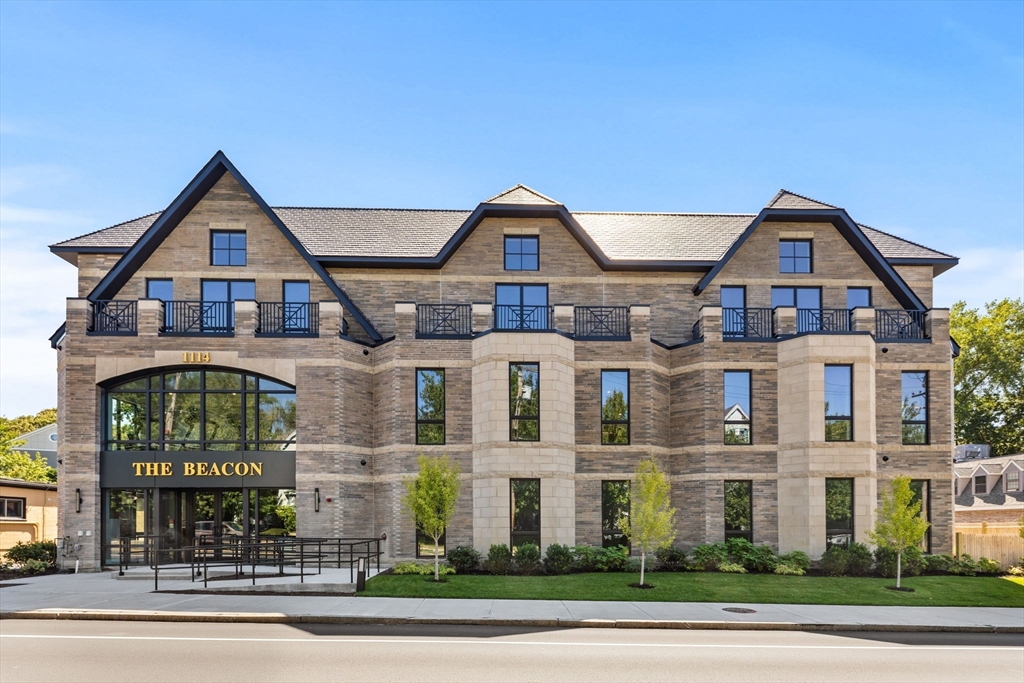 1114 Beacon St., Newton, Massachusetts, 2 Bedrooms Bedrooms, 4 Rooms Rooms,2.5 BathroomsBathrooms,Residential Lease,For Rent,Beacon St.,73445105