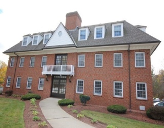 132 Tyngsboro Road, Chelmsford, Massachusetts, 2 Bedrooms Bedrooms, 4 Rooms Rooms,1 BathroomBathrooms,Residential Lease,For Rent,Tyngsboro Road,73445196