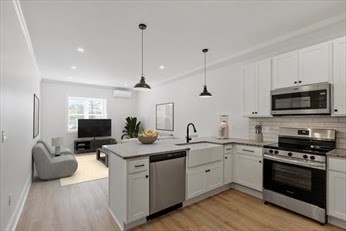 843 Main Street, Clinton, Massachusetts, 1 Bedroom Bedrooms, 3 Rooms Rooms,1 BathroomBathrooms,Residential Lease,For Rent,Main Street,73445486