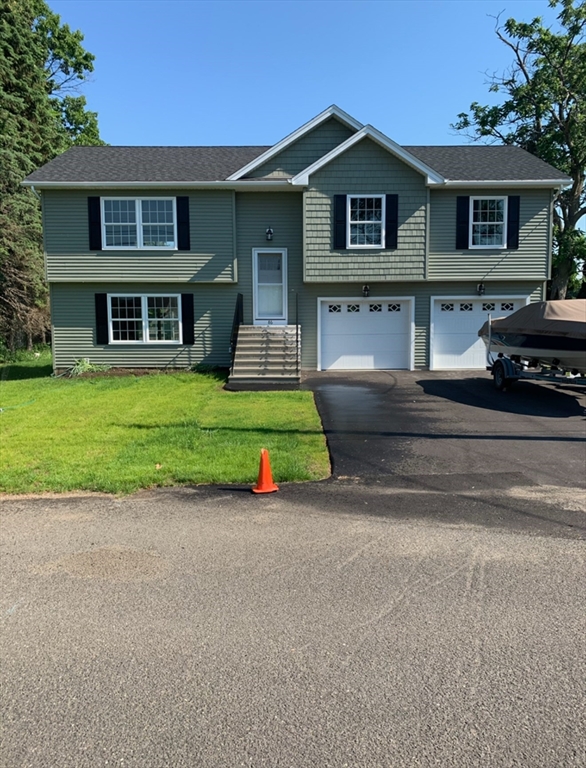 86 Beaumont Ave, Chicopee, Massachusetts, 4 Bedrooms Bedrooms, 6 Rooms Rooms,2.5 BathroomsBathrooms,Residential,For Sale,Beaumont Ave,73445498