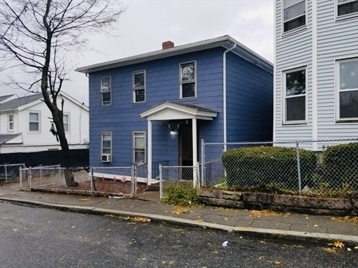 5 Palmer St, Worcester, Massachusetts, 3 Bedrooms Bedrooms, 5 Rooms Rooms,1 BathroomBathrooms,Residential Lease,For Rent,Palmer St,73416577