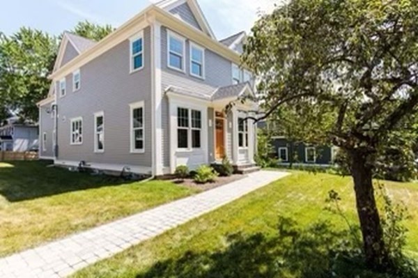 9 Ridgeway Ave, Needham, Massachusetts, 4 Bedrooms Bedrooms, 9 Rooms Rooms,3.5 BathroomsBathrooms,Residential Lease,For Rent,Ridgeway Ave,73403237