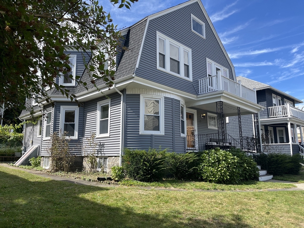 25 Bradwood St, Boston, Massachusetts, 2 Bedrooms Bedrooms, 5 Rooms Rooms,1 BathroomBathrooms,Residential Lease,For Rent,Bradwood St,73432240