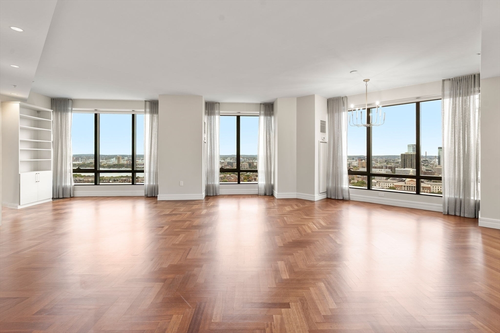 1 Avery, Boston, Massachusetts, 3 Bedrooms Bedrooms, 6 Rooms Rooms,3 BathroomsBathrooms,Residential Lease,For Rent,Avery,73445616