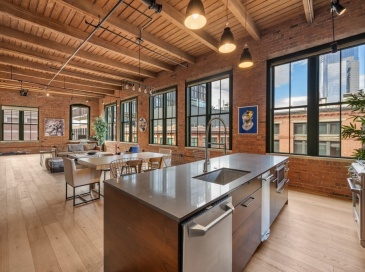 49 Melcher St, Boston, Massachusetts, 3 Bedrooms Bedrooms, 5 Rooms Rooms,2.5 BathroomsBathrooms,Residential,For Sale,Melcher St,73445667