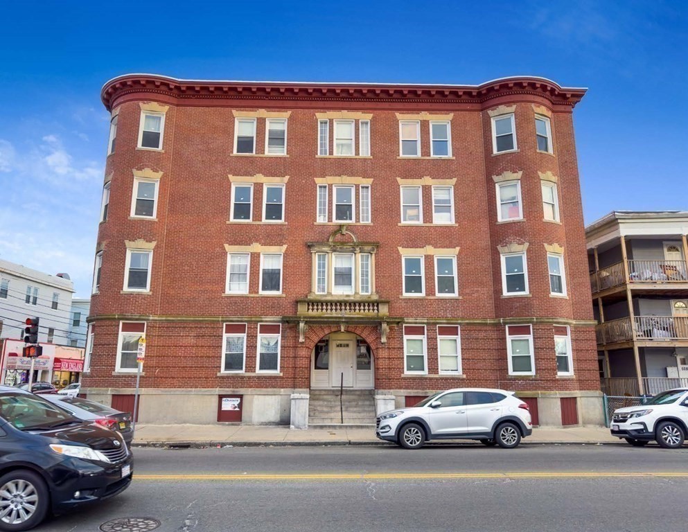 526 Western Ave, Lynn, Massachusetts, 3 Bedrooms Bedrooms, 5 Rooms Rooms,1 BathroomBathrooms,Residential Lease,For Rent,Western Ave,73445955