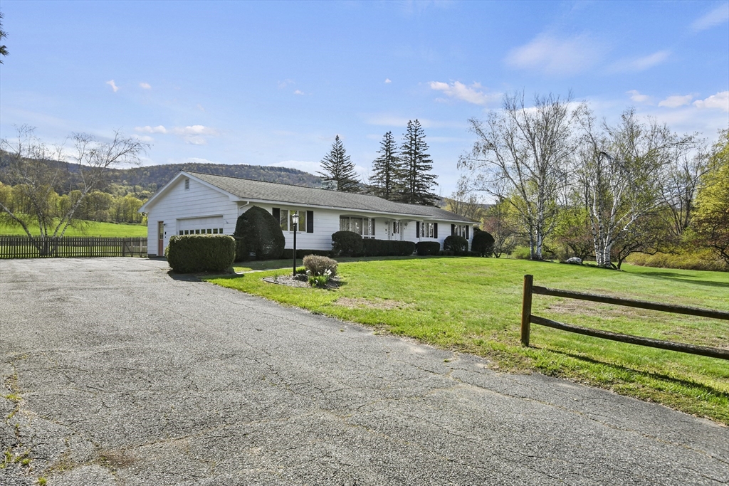 75 East Road, Adams, Massachusetts, 3 Bedrooms Bedrooms, 12 Rooms Rooms,1.5 BathroomsBathrooms,Residential,For Sale,East Road,73369504