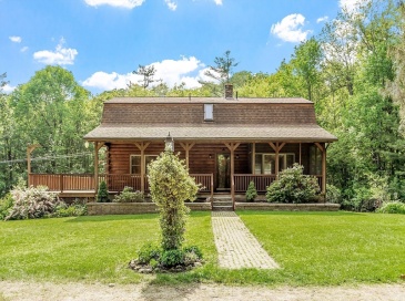 40 Lombard Rd, Hubbardston, Massachusetts, 4 Bedrooms Bedrooms, 8 Rooms Rooms,2.5 BathroomsBathrooms,Residential,For Sale,Lombard Rd,73386449