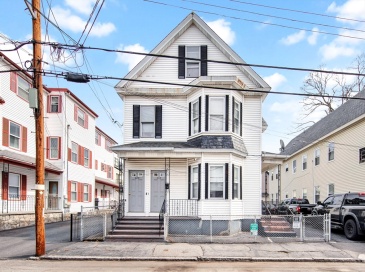 220 Concord St, Lowell, Massachusetts, 4 Bedrooms Bedrooms, 12 Rooms Rooms,3 BathroomsBathrooms,Residential Income,For Sale,Concord St,73356715