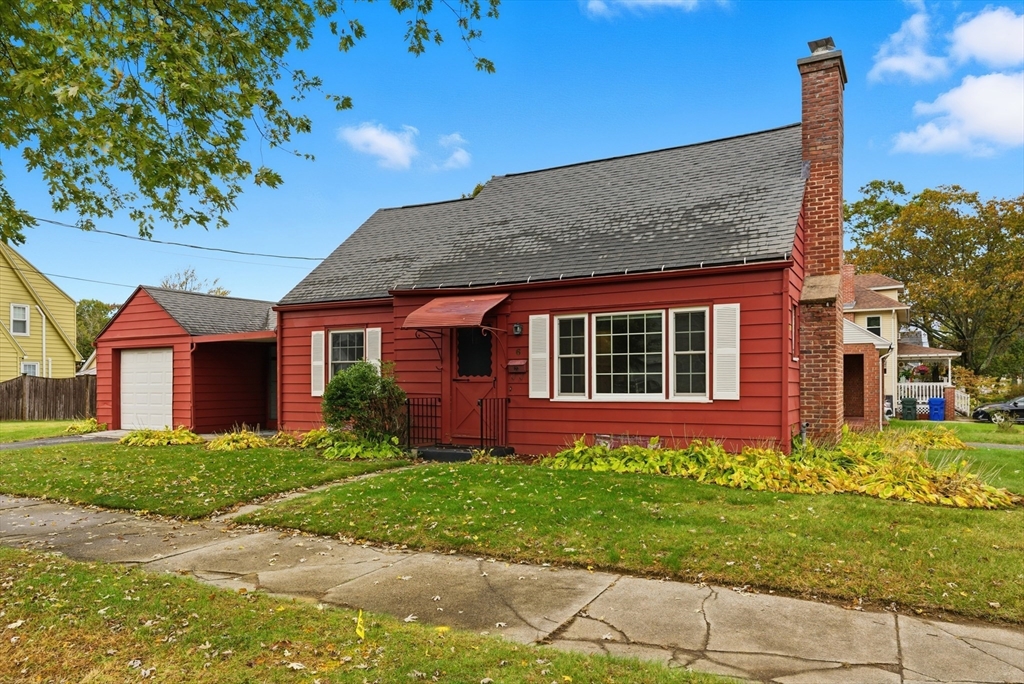 6 Bennington St, Springfield, Massachusetts, 3 Bedrooms Bedrooms, 6 Rooms Rooms,2 BathroomsBathrooms,Residential Lease,For Rent,Bennington St,73446255