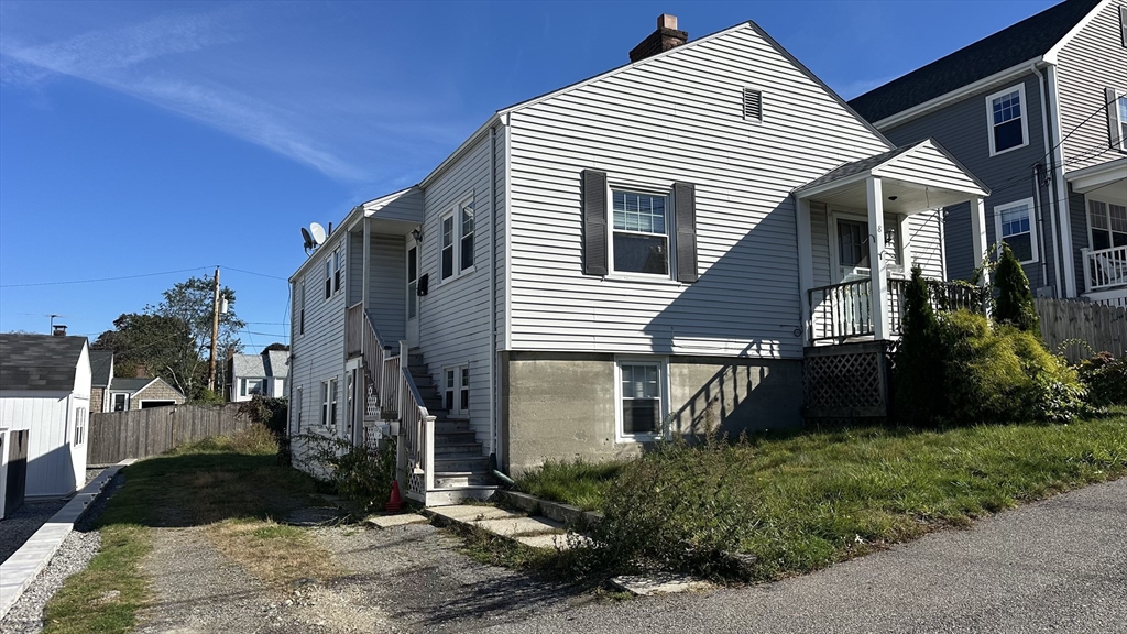 8 Richfield St, Quincy, Massachusetts, 1 Bedroom Bedrooms, 4 Rooms Rooms,1 BathroomBathrooms,Residential Lease,For Rent,Richfield St,73446259
