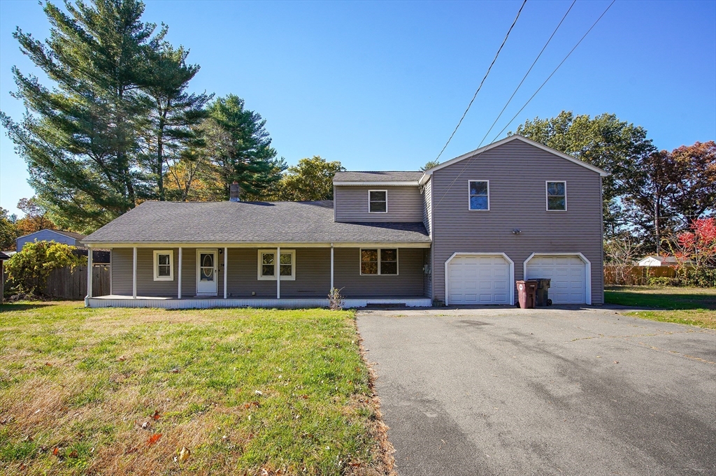 74 Hagan Ave, Westfield, Massachusetts, 5 Bedrooms Bedrooms, 10 Rooms Rooms,3 BathroomsBathrooms,Residential Lease,For Rent,Hagan Ave,73446377
