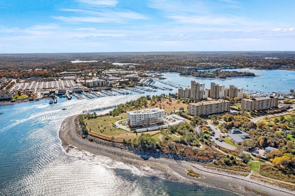 51 Broad Reach, Weymouth, Massachusetts, 2 Bedrooms Bedrooms, 5 Rooms Rooms,2 BathroomsBathrooms,Residential Lease,For Rent,Broad Reach,73446399