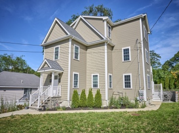 13 Harris St, Revere, Massachusetts, 3 Bedrooms Bedrooms, 5 Rooms Rooms,2.5 BathroomsBathrooms,Residential Lease,For Rent,Harris St,73439213